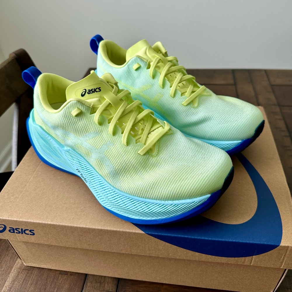 Asics Superblast Men’s Running Shoes